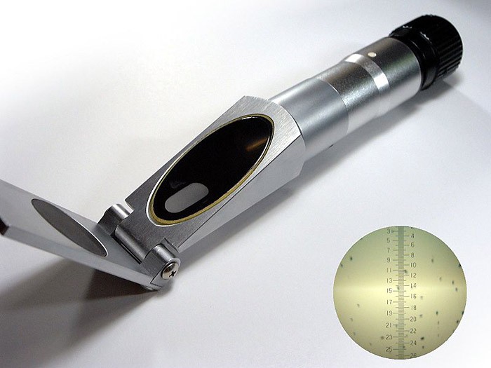 A handheld refractometer