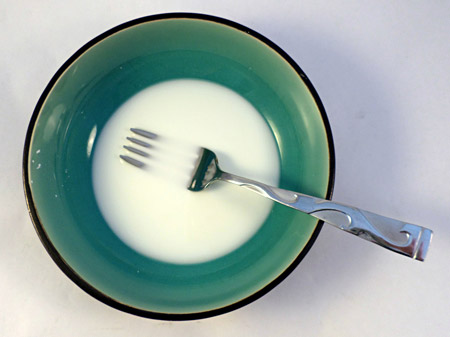 Cornstarch dissolved in water.