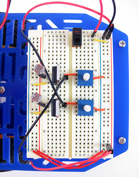 picture of breadboard circuit for a light tracking robot