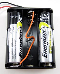 convert 3xAA battery holder to 2xAA battery holder using a jumper wire
