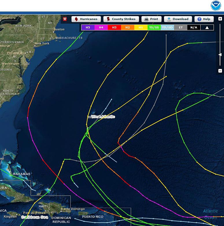 Screenshot shows the western part of the Atlantic Ocean in the NOAA Hurricane Tracking Tool