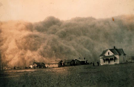 Photo of a dust storm approaching a small town in Texas