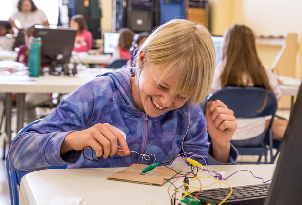 The Girl Factor: Creative Code and Computer Programming / Participants at a girlSPARC workshop work on Raspberry Pi projects in small groups and with the help of girlSPARC mentors.