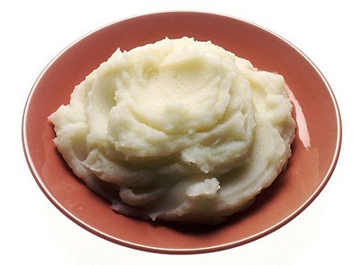 Pile of mashed potatoes on a plate