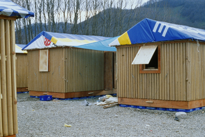2014-blog-architecture-Shigeru-Ban-paper-log-house-turkey.png