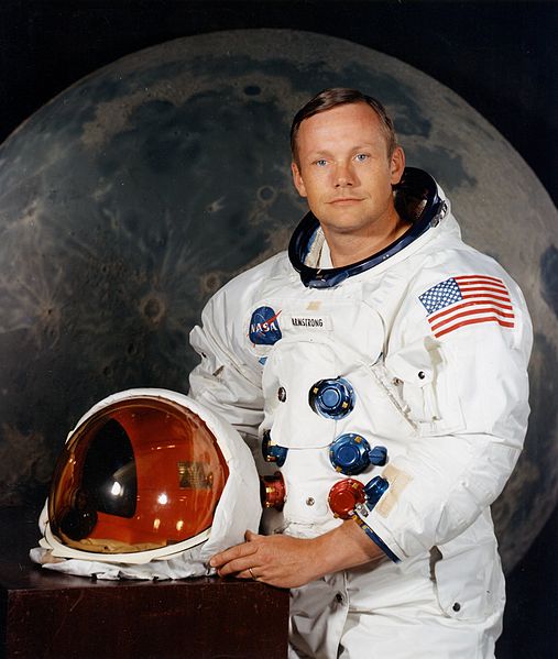 507px-Neil_Armstrong_pose.jpg
