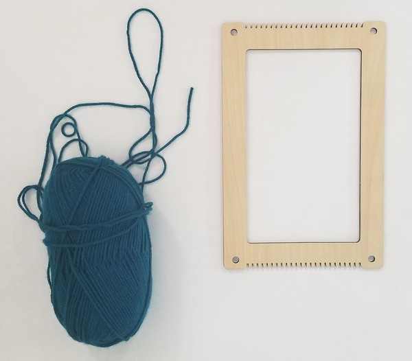 yarn and empty loom 