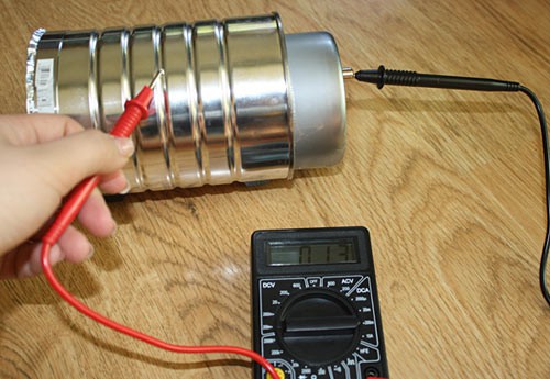 Using a multimeter on an ion chamber