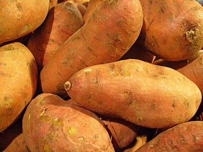 Photo of a pile of sweet potatoes