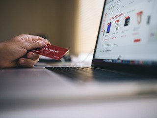 shopping online with credit card