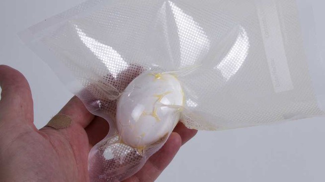 egg, vacuum sealed