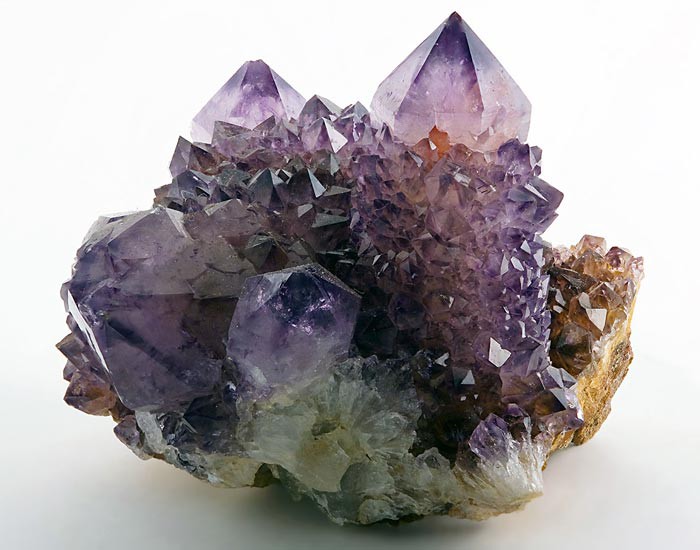 Photo of a piece of violet quartz called amethyst